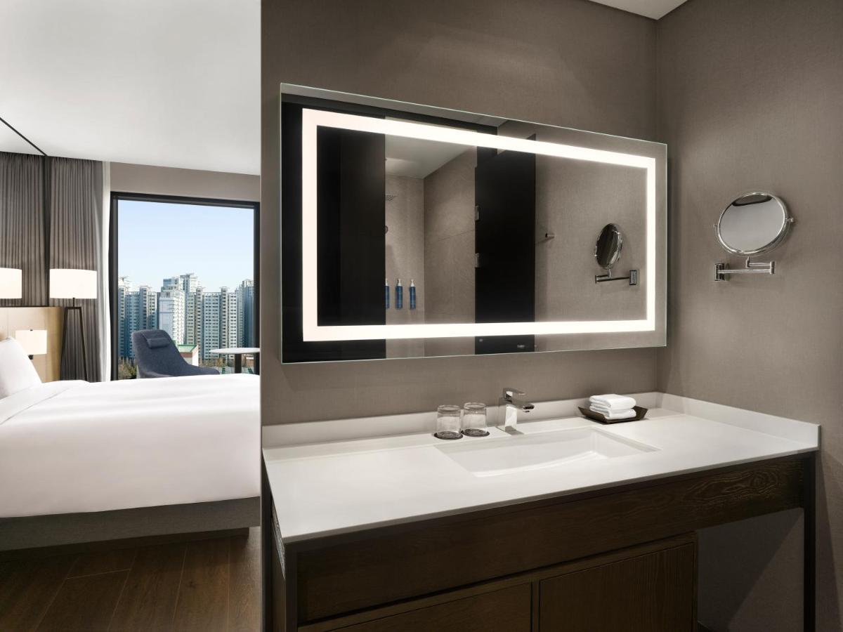 Four Points By Sheraton Suwon Extérieur photo