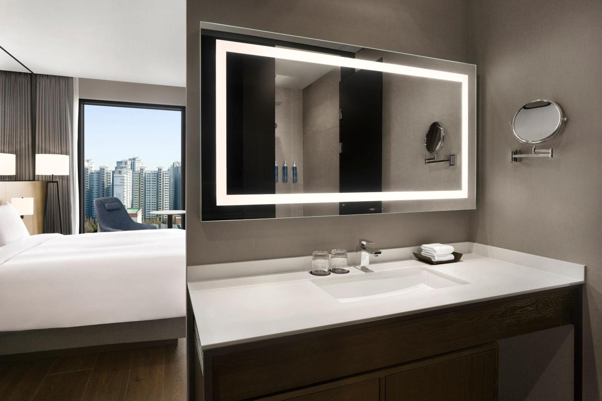 Four Points By Sheraton Suwon Extérieur photo